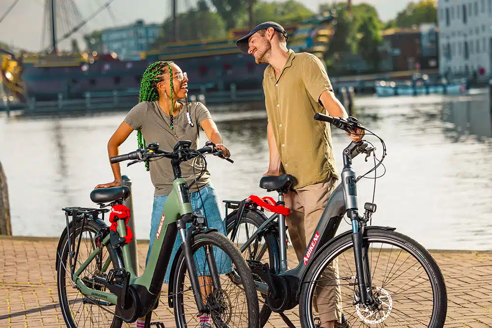 Tour Privado en Bicicleta Eléctrica – Descubre la Campiña al Norte de Ámsterdam – Queso y Zuecos